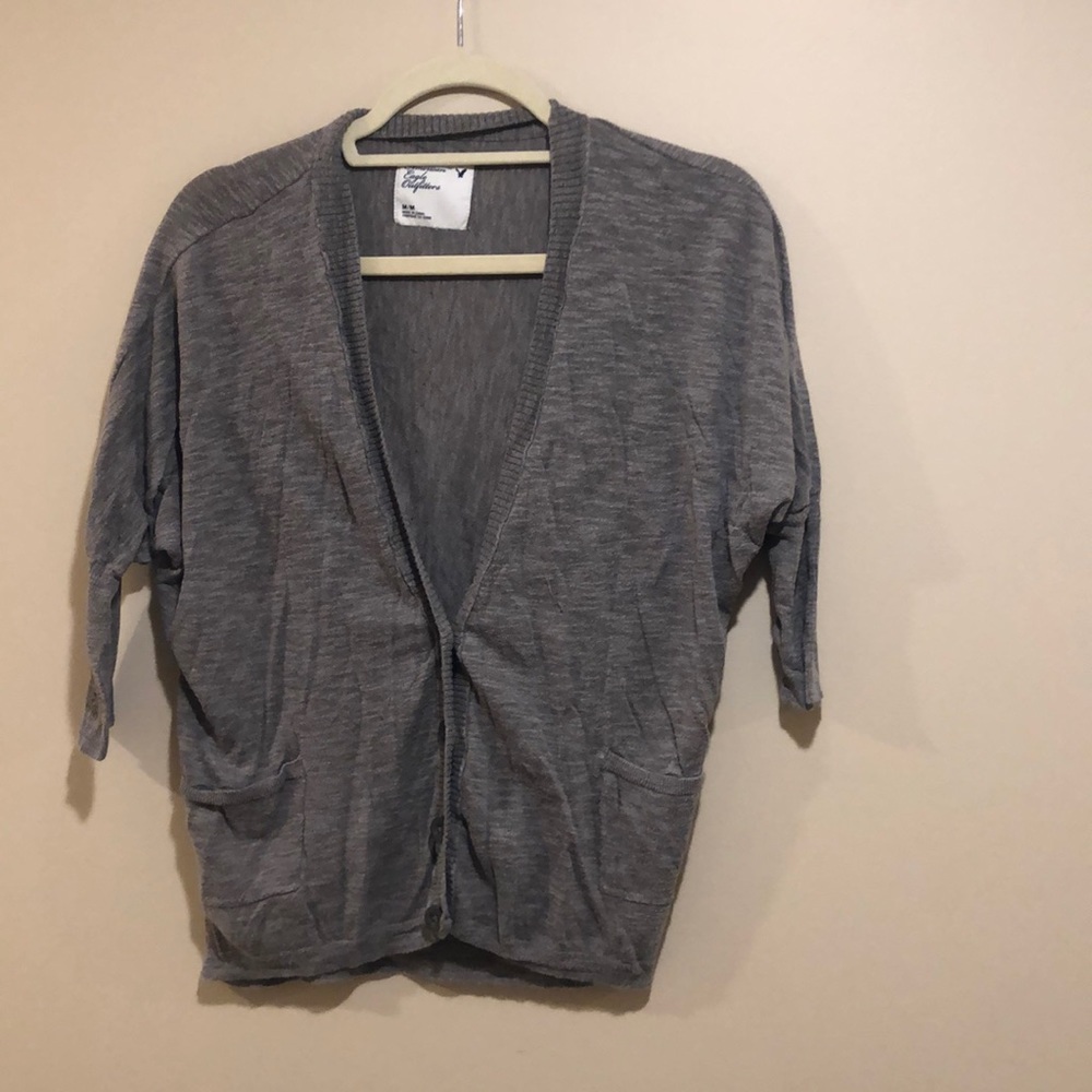 American Eagle Grey Knit Sweater Three Quarter Sleeves  Flaw Size M